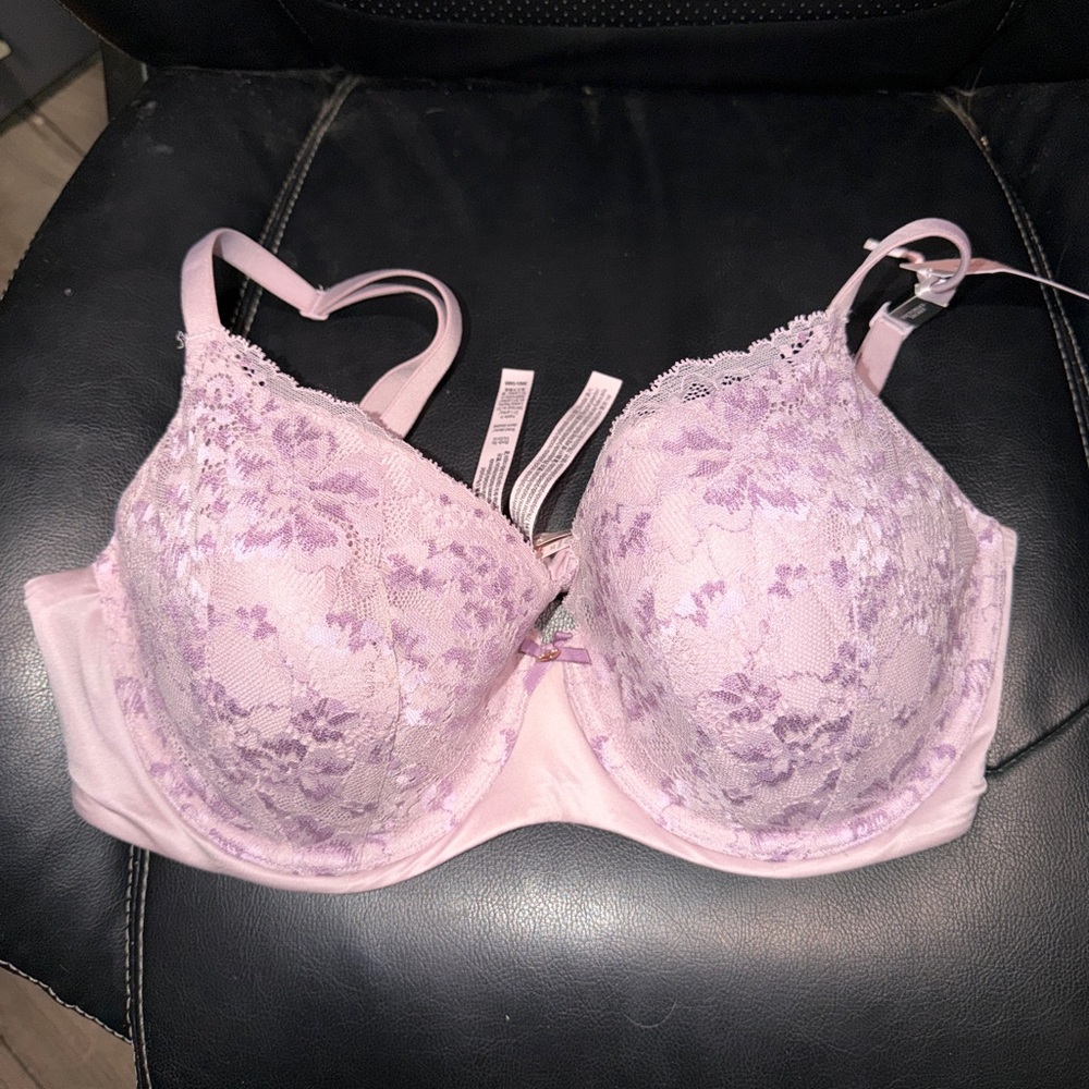Victoria's Secret Lavender Lace Underwire Bra body by Victoria